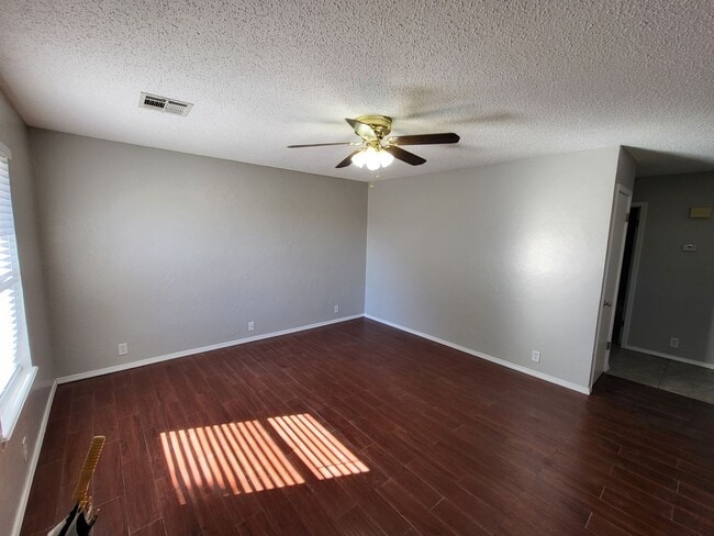 109 W Clegern Ave in Edmond, OK - Building Photo - Building Photo