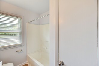81 Joynes Rd in Hampton, VA - Building Photo - Building Photo