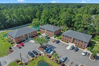 3675 Clay Pond Rd in Myrtle Beach, SC - Foto de edificio - Building Photo