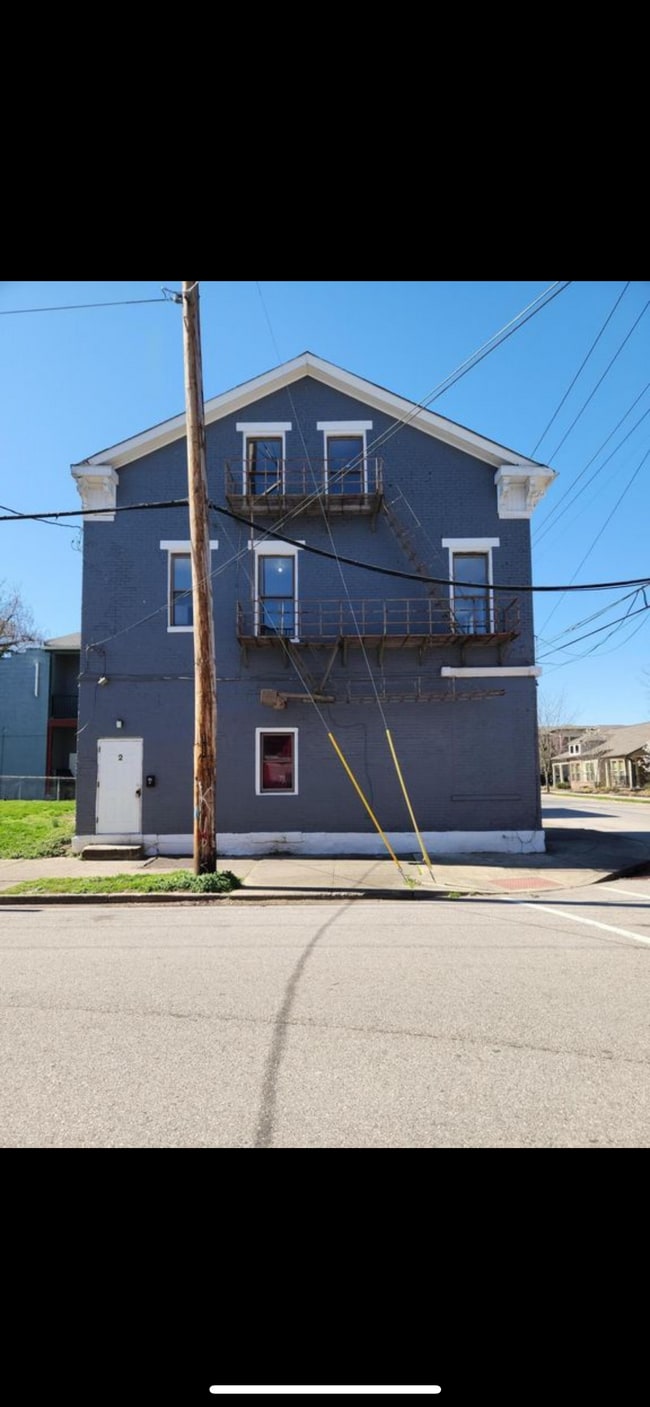 231 E 11th St, Unit 2 in Covington, KY - Building Photo - Building Photo