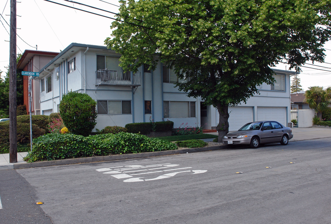 1 Clarendon Rd in Burlingame, CA - Foto de edificio