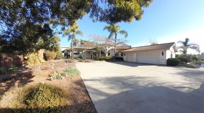 2475 Pso Monte in Fallbrook, CA - Building Photo - Building Photo