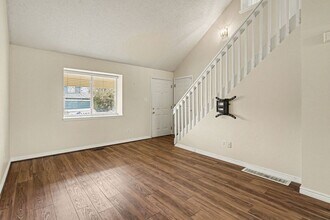 12091 Forest Way in Thornton, CO - Building Photo - Building Photo