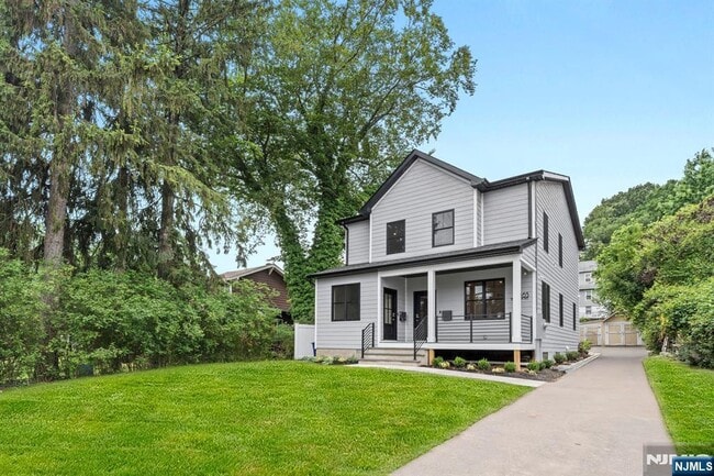 property at 165 Jefferson Ave