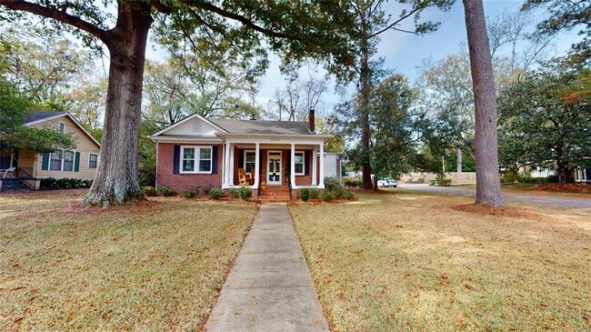 3302 Cloverdale Rd in Montgomery, AL - Building Photo - Building Photo