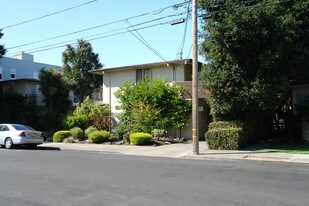 123 Anita Rd in Burlingame, CA - Building Photo