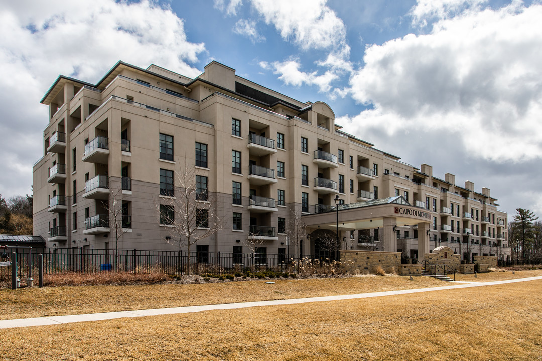 Capo di Monte in Vaughan, ON - Building Photo