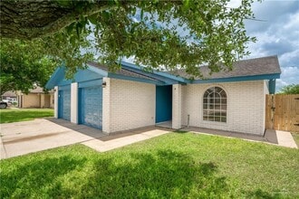 1307 Lily Ln in Brownsville, TX - Building Photo - Building Photo