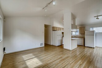 5205 11th Ave NE in Seattle, WA - Building Photo - Building Photo