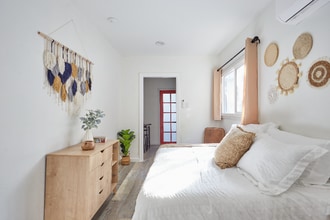 1053 N Eastman Ave in Los Angeles, CA - Building Photo - Building Photo