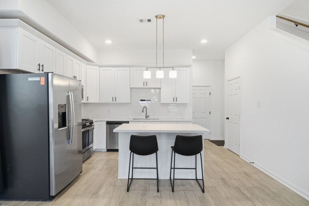 4615 Ireland St in Houston, TX - Building Photo