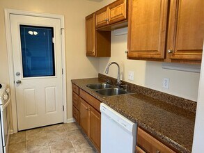 9810 Montauk Ave in Bethesda, MD - Building Photo - Building Photo