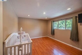 27530 Stromberg Ct in Hayward, CA - Foto de edificio - Building Photo