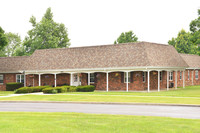 Tamarind Square in Trenton, OH - Foto de edificio - Building Photo