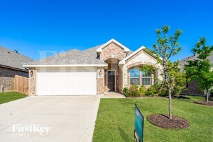 222 Carson Dr in Waxahachie, TX - Building Photo