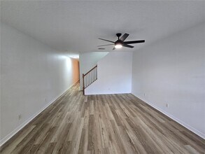 259 Castlekeeper Pl in Valrico, FL - Building Photo - Building Photo