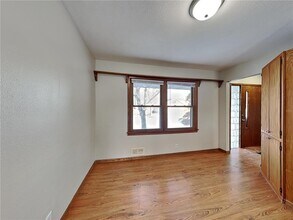 3405 Ensign Ave N in Minneapolis, MN - Foto de edificio - Building Photo