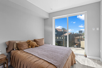 Bunker Heights Apartments in Los Angeles, CA - Building Photo - Interior Photo