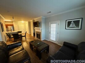 311 Lowell St in Andover, MA - Building Photo