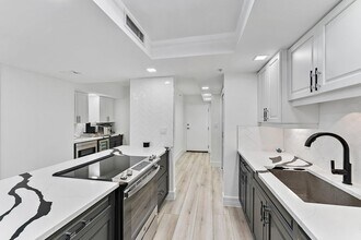 3000 N Ocean Dr in West Palm Beach, FL - Building Photo - Building Photo