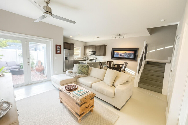 property at 303 SE 22nd St