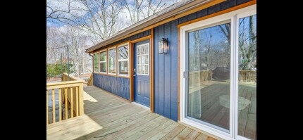 2206 Chatham Ct in Bushkill, PA - Building Photo - Building Photo