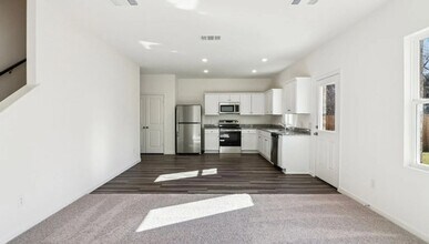 112 Connecticut Ct in Princeton, TX - Foto de edificio - Building Photo