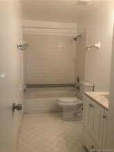 3441 NW 44th St-Unit -106 in Fort Lauderdale, FL - Building Photo - Building Photo