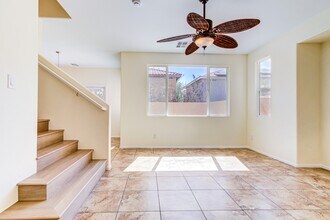 10320 Bluff Valley Ct in Las Vegas, NV - Building Photo - Building Photo