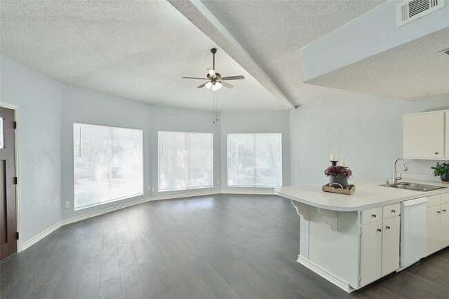 property at 21 Harbour Ln