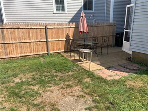 65 1/2 Roseneath Ave in Newport, RI - Building Photo - Building Photo