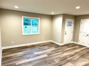 6431 Little Mountain Rd in Sherrills Ford, NC - Building Photo - Building Photo