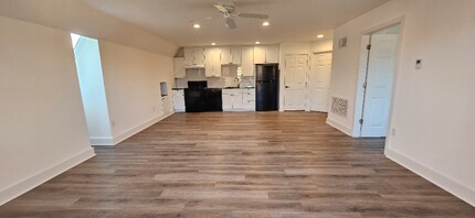 19 N Trooper Rd in Trooper, PA - Building Photo - Building Photo