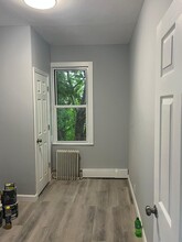301-303 Dover St in Bridgeport, CT - Foto de edificio - Building Photo