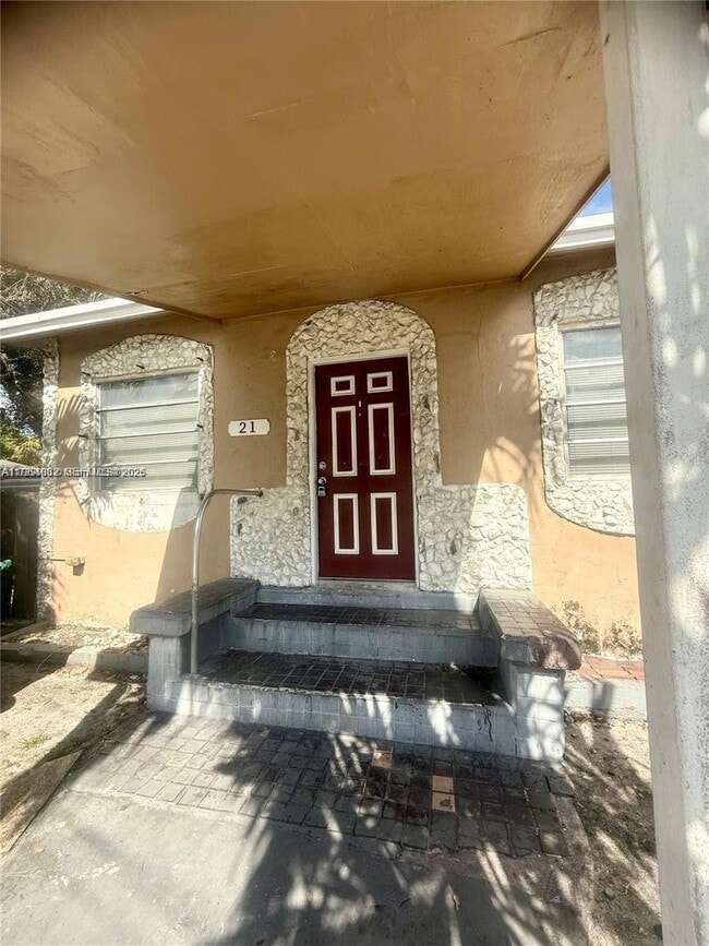 21 NW 60th St in Miami, FL - Building Photo - Building Photo