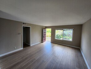 457 Brighton Ave in Encinitas, CA - Building Photo - Building Photo