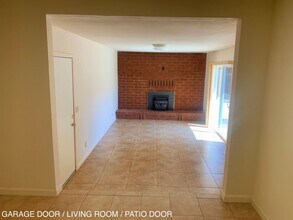 1031 Ledell Dr in Redding, CA - Building Photo - Building Photo