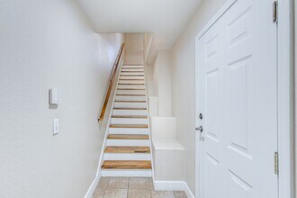 4455 E Paradise Village Pky S, Unit 1036 in Phoenix, AZ - Building Photo - Building Photo