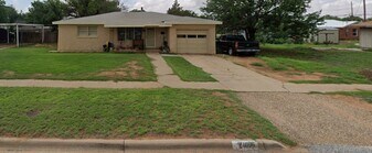 909 S Lons St in Brownfield, TX - Building Photo