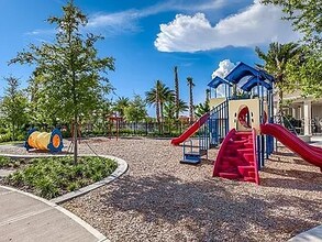 4542 Globe Thistle Dr in Tampa, FL - Building Photo - Building Photo