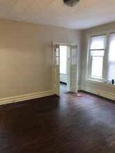 444 Pawnee St, Unit First Floor - Large 1BR in Bethlehem, PA - Foto de edificio - Building Photo