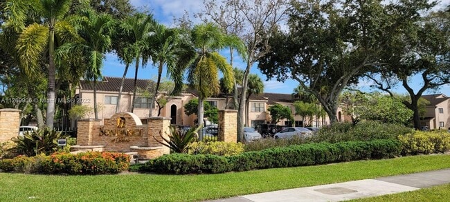 2846 S University Dr, Unit 4204 in Davie, FL - Building Photo - Building Photo
