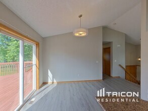 2094 French Trace Ave in Shakopee, MN - Building Photo - Building Photo