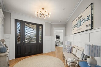 1048 Isabella Ave in Coronado, CA - Building Photo - Building Photo