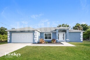 12557 Willmington Blvd in Port Charlotte, FL - Building Photo