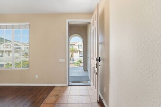 5123 W Saddlehorn Rd in Phoenix, AZ - Building Photo - Building Photo