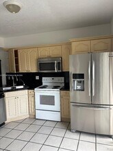 8340 NW 103rd St in Hialeah Gardens, FL - Building Photo - Building Photo