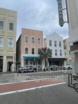 293 King St in Charleston, SC - Building Photo