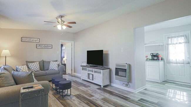 1806 Curcor Dr in Gulfport, MS - Building Photo - Building Photo