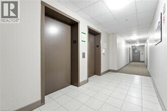 149 Main St W in Hamilton, ON - Building Photo - Building Photo